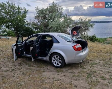 Серый Ауди А4, объемом двигателя 1.78 л и пробегом 200 тыс. км за 6300 $, фото 4 на Automoto.ua