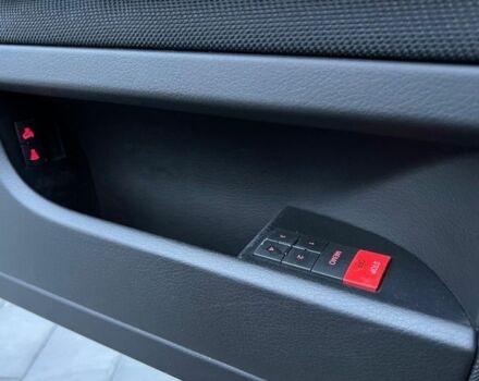 Сірий Ауді А4, об'ємом двигуна 0 л та пробігом 255 тис. км за 2000 $, фото 14 на Automoto.ua