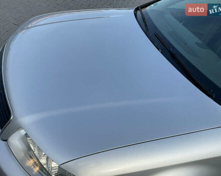 Сірий Ауді А4, об'ємом двигуна 1.6 л та пробігом 207 тис. км за 5999 $, фото 89 на Automoto.ua