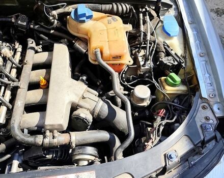 Серый Ауди А4, объемом двигателя 1.8 л и пробегом 0 тыс. км за 5000 $, фото 4 на Automoto.ua