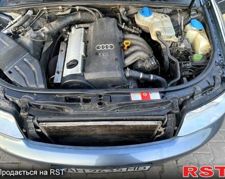 Сірий Ауді А4, об'ємом двигуна 1.6 л та пробігом 237 тис. км за 4500 $, фото 5 на Automoto.ua