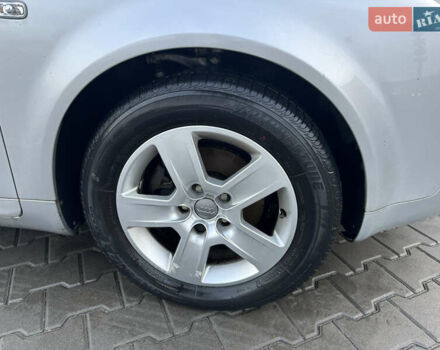 Серый Ауди А4, объемом двигателя 2 л и пробегом 233 тыс. км за 4850 $, фото 2 на Automoto.ua