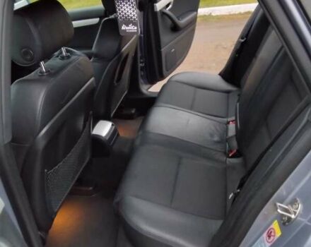 Серый Ауди А4, объемом двигателя 2 л и пробегом 250 тыс. км за 7400 $, фото 8 на Automoto.ua