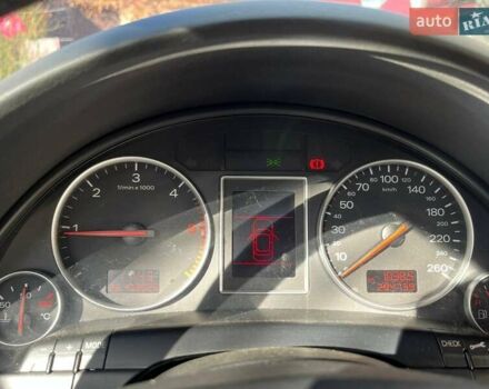 Ауді А4 2004 у Івано-Франківську на Automoto.ua Сірий Ауді А4, об'ємом двигуна 1.9 л та пробігом 284 тис. км за 5550 $, фото 13 на Automoto.ua