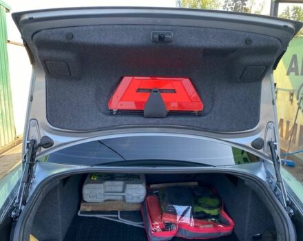 Ауді А4 2004 у Дніпро (Дніпропетровську) на Automoto.ua Сірий Ауді А4, об'ємом двигуна 2 л та пробігом 160 тис. км за 7000 $, фото 15 на Automoto.ua