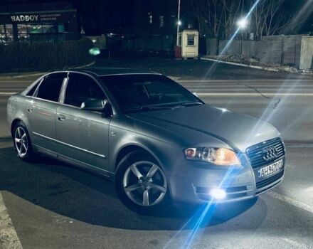 Ауді А4 2004 у Дніпро (Дніпропетровську) на Automoto.ua Сірий Ауді А4, об'ємом двигуна 2 л та пробігом 160 тис. км за 7000 $, фото 1 на Automoto.ua