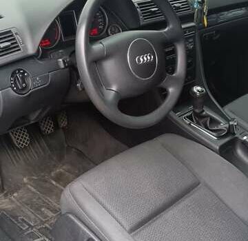 Сірий Ауді А4, об'ємом двигуна 1.6 л та пробігом 229 тис. км за 6200 $, фото 1 на Automoto.ua