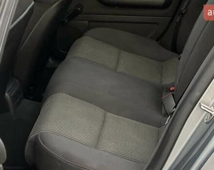 Сірий Ауді А4, об'ємом двигуна 1.8 л та пробігом 257 тис. км за 6799 $, фото 71 на Automoto.ua