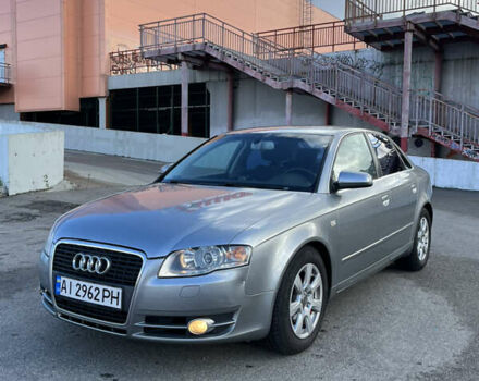 Серый Ауди А4, объемом двигателя 2 л и пробегом 319 тыс. км за 6500 $, фото 1 на Automoto.ua