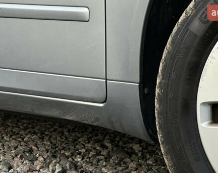 Сірий Ауді А4, об'ємом двигуна 1.8 л та пробігом 257 тис. км за 6799 $, фото 21 на Automoto.ua