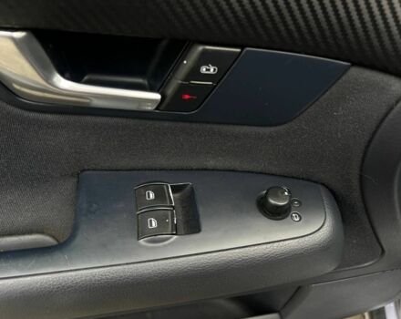 Ауди А4 2005 в Кривом Роге на Automoto.ua Серый Ауди А4, объемом двигателя 2 л и пробегом 209 тыс. км за 6400 $, фото 8 на Automoto.ua