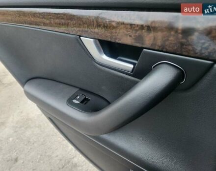 Серый Ауди А4, объемом двигателя 2 л и пробегом 200 тыс. км за 6100 $, фото 3 на Automoto.ua