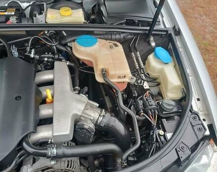 Сірий Ауді А4, об'ємом двигуна 1.8 л та пробігом 184 тис. км за 7999 $, фото 22 на Automoto.ua