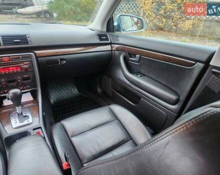 Серый Ауди А4, объемом двигателя 2 л и пробегом 200 тыс. км за 6100 $, фото 2 на Automoto.ua