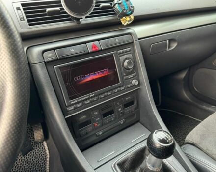 Серый Ауди А4, объемом двигателя 2 л и пробегом 300 тыс. км за 6500 $, фото 5 на Automoto.ua