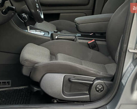 Сірий Ауді А4, об'ємом двигуна 1.8 л та пробігом 257 тис. км за 6799 $, фото 53 на Automoto.ua