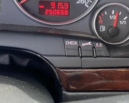 Ауди А4 2005 в Малине на Automoto.ua Серый Ауди А4, объемом двигателя 2 л и пробегом 260 тыс. км за 6900 $, фото 8 на Automoto.ua