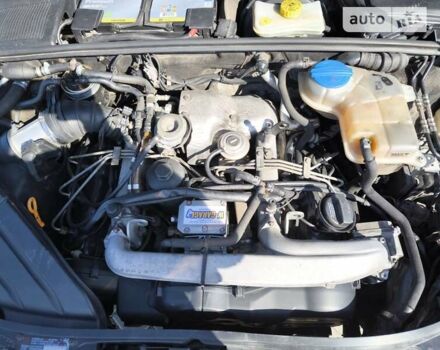 Серый Ауди А4, объемом двигателя 2.5 л и пробегом 366 тыс. км за 4400 $, фото 18 на Automoto.ua