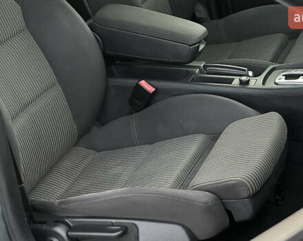 Сірий Ауді А4, об'ємом двигуна 1.8 л та пробігом 257 тис. км за 6799 $, фото 64 на Automoto.ua