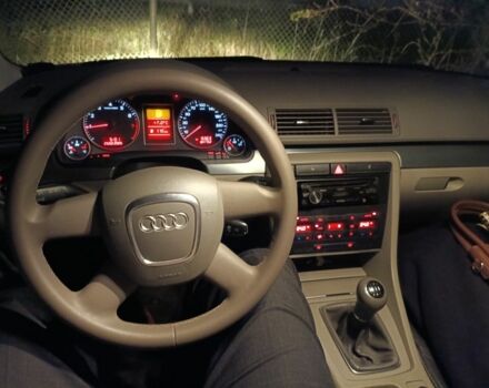 Серый Ауди А4, объемом двигателя 1.6 л и пробегом 180 тыс. км за 5500 $, фото 5 на Automoto.ua