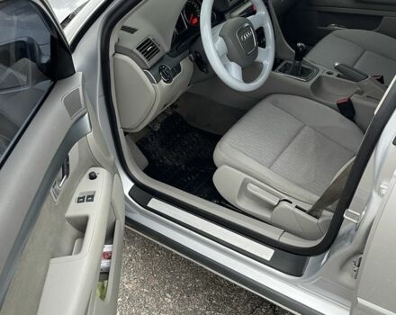 Серый Ауди А4, объемом двигателя 2 л и пробегом 200 тыс. км за 5400 $, фото 8 на Automoto.ua
