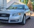 Сірий Ауді А4, об'ємом двигуна 2 л та пробігом 246 тис. км за 7100 $, фото 1 на Automoto.ua