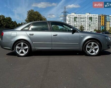 Серый Ауди А4, объемом двигателя 2 л и пробегом 169 тыс. км за 7500 $, фото 5 на Automoto.ua