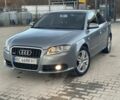 Серый Ауди А4, объемом двигателя 2 л и пробегом 300 тыс. км за 5500 $, фото 1 на Automoto.ua