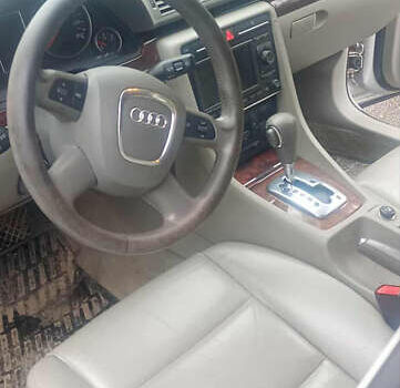 Сірий Ауді А4, об'ємом двигуна 1.97 л та пробігом 250 тис. км за 6500 $, фото 9 на Automoto.ua