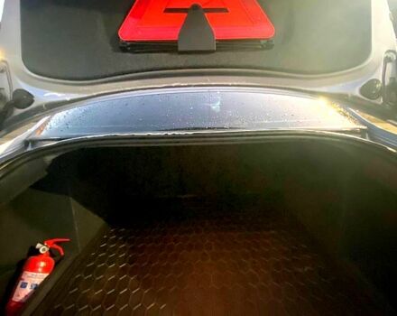 Серый Ауди А4, объемом двигателя 1.6 л и пробегом 231 тыс. км за 7000 $, фото 11 на Automoto.ua