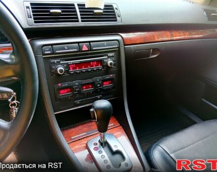 Серый Ауди А4, объемом двигателя 2 л и пробегом 194 тыс. км за 7500 $, фото 1 на Automoto.ua