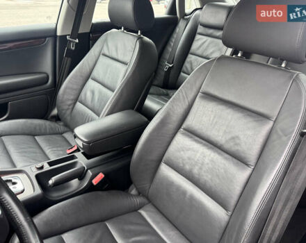 Сірий Ауді А4, об'ємом двигуна 2 л та пробігом 266 тис. км за 7300 $, фото 33 на Automoto.ua