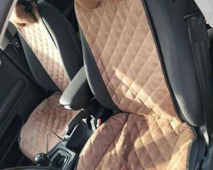 Сірий Ауді А4, об'ємом двигуна 2 л та пробігом 250 тис. км за 8000 $, фото 7 на Automoto.ua