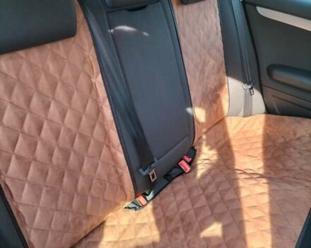 Сірий Ауді А4, об'ємом двигуна 2 л та пробігом 250 тис. км за 8000 $, фото 16 на Automoto.ua