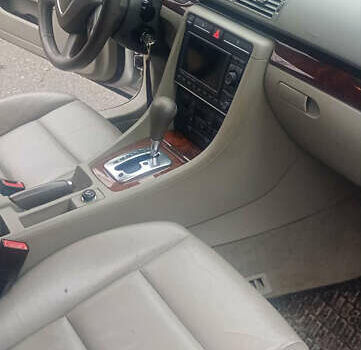 Сірий Ауді А4, об'ємом двигуна 1.97 л та пробігом 250 тис. км за 6500 $, фото 8 на Automoto.ua