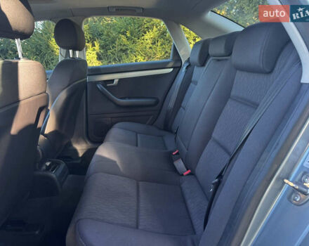 Сірий Ауді А4, об'ємом двигуна 2 л та пробігом 176 тис. км за 7600 $, фото 9 на Automoto.ua