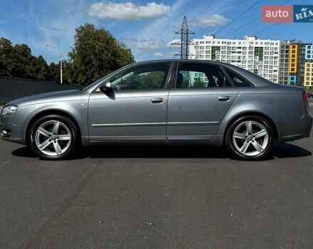 Серый Ауди А4, объемом двигателя 2 л и пробегом 169 тыс. км за 7500 $, фото 1 на Automoto.ua