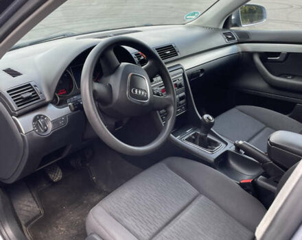 Серый Ауди А4, объемом двигателя 2 л и пробегом 217 тыс. км за 7600 $, фото 9 на Automoto.ua