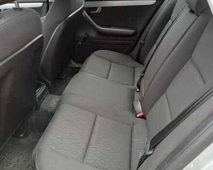 Сірий Ауді А4, об'ємом двигуна 1.6 л та пробігом 181 тис. км за 6400 $, фото 4 на Automoto.ua