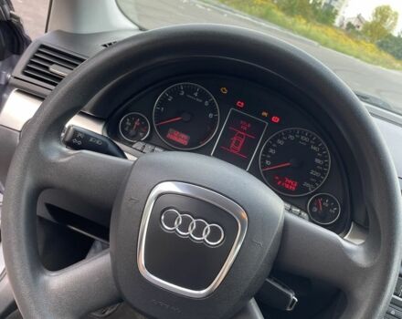 Серый Ауди А4, объемом двигателя 2 л и пробегом 217 тыс. км за 6700 $, фото 8 на Automoto.ua
