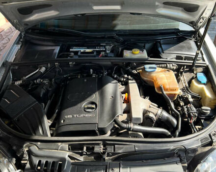 Серый Ауди А4, объемом двигателя 1.78 л и пробегом 295 тыс. км за 7500 $, фото 6 на Automoto.ua