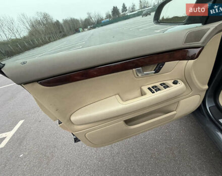 Сірий Ауді А4, об'ємом двигуна 1.8 л та пробігом 193 тис. км за 8999 $, фото 31 на Automoto.ua