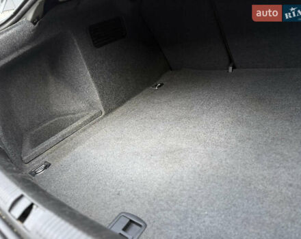 Сірий Ауді А4, об'ємом двигуна 1.6 л та пробігом 193 тис. км за 6500 $, фото 81 на Automoto.ua