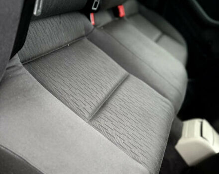 Сірий Ауді А4, об'ємом двигуна 1.6 л та пробігом 193 тис. км за 6500 $, фото 68 на Automoto.ua