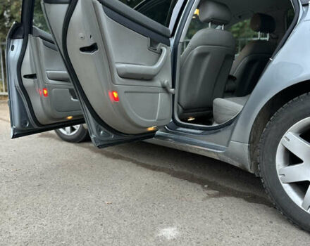 Сірий Ауді А4, об'ємом двигуна 1.97 л та пробігом 320 тис. км за 7800 $, фото 2 на Automoto.ua
