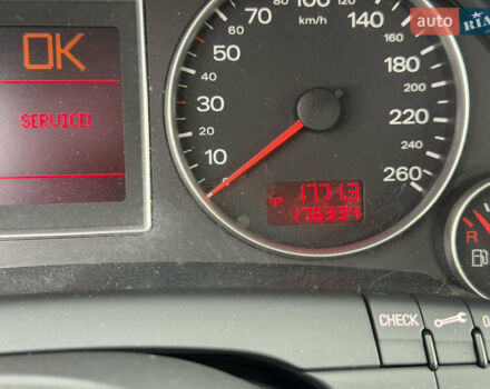 Сірий Ауді А4, об'ємом двигуна 1.6 л та пробігом 176 тис. км за 7999 $, фото 51 на Automoto.ua