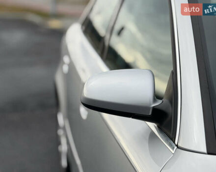 Сірий Ауді А4, об'ємом двигуна 1.6 л та пробігом 176 тис. км за 7999 $, фото 6 на Automoto.ua