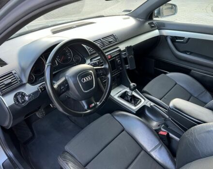 Сірий Ауді А4, об'ємом двигуна 2 л та пробігом 219 тис. км за 1973 $, фото 6 на Automoto.ua