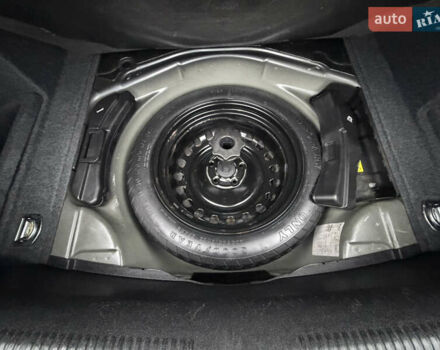 Сірий Ауді А4, об'ємом двигуна 1.8 л та пробігом 193 тис. км за 8999 $, фото 24 на Automoto.ua