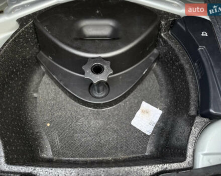 Сірий Ауді А4, об'ємом двигуна 1.6 л та пробігом 193 тис. км за 6500 $, фото 82 на Automoto.ua